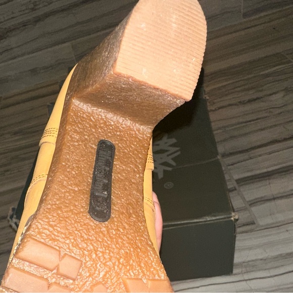 Timberland Women’s Boots - Picture 5 of 14